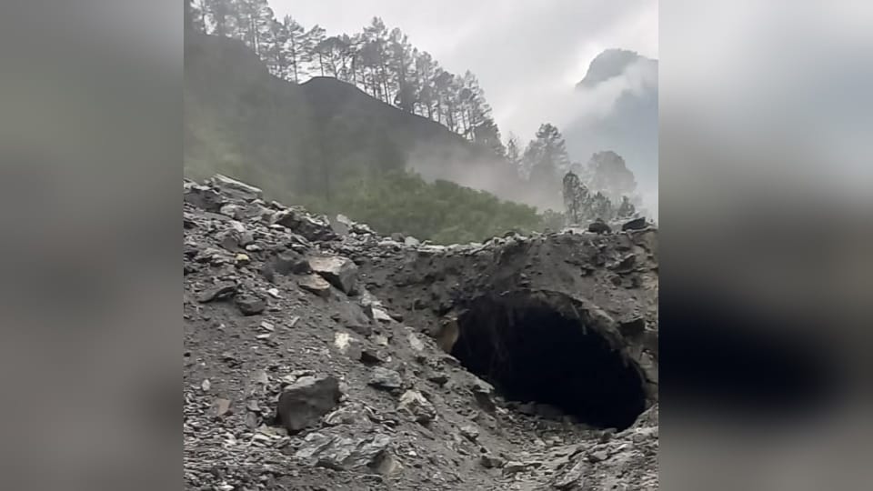 Badrinath Highway Landslide zone active again in Patalganga after five years debris falling on Road