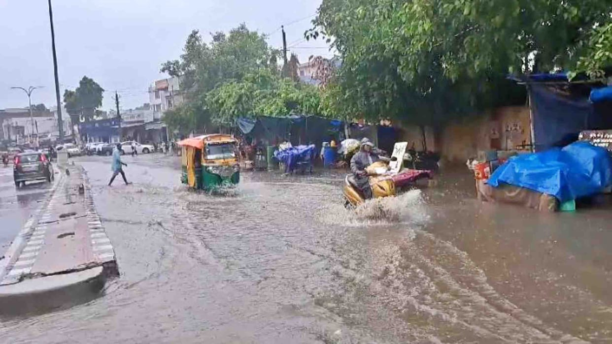 Dausa News: Dausa residents troubled in the rain due to the negligence of the city council