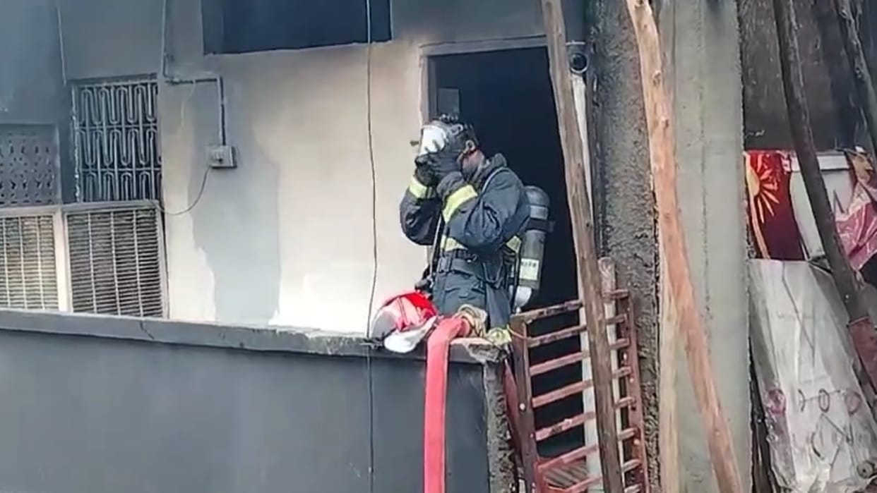 Tikamgarh Aston Emporium Fire It Took 12 Hours To Dose Off The Fire