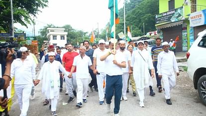 Congress Kedarnath Pratishtha Raksha Padyatra also started from Shivpuri Karan Mahara hoisted Seva Dal flag