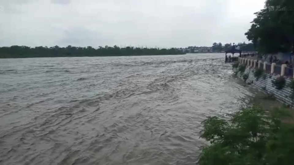 Rainfall: Ganga water level again crossed the warning line in Haridwar-Rishikesh police alert people