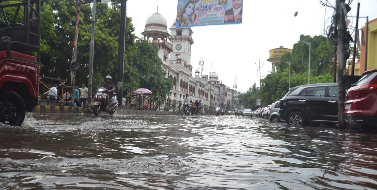 Kanpur Weather, Due to change in wind direction, it is raining in patches, low pressure area is not forming