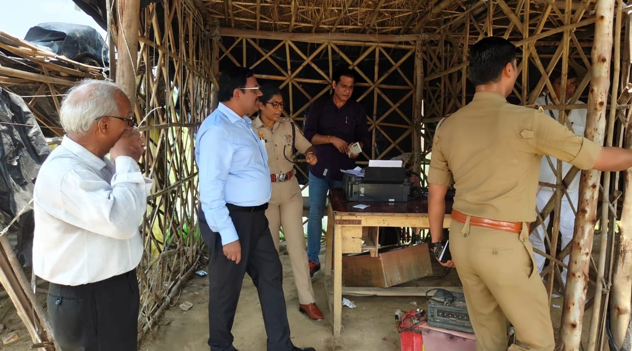 DM raided the ARTO office, brokers ran away, two laptops and seven bikes recovered, some people also detained