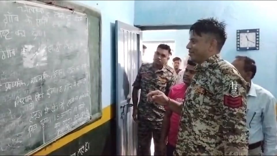 Threat to bomb all the schools in the village on 15th August in Sarangarh