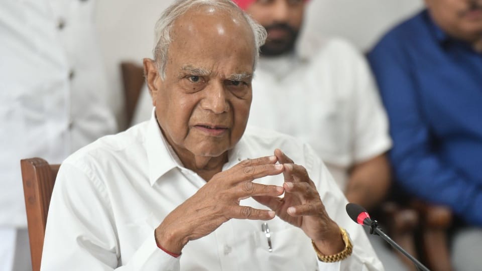 Punjab Governor Banwarilal Purohit press conference in Chandigarh responded to CM Mann's allegations