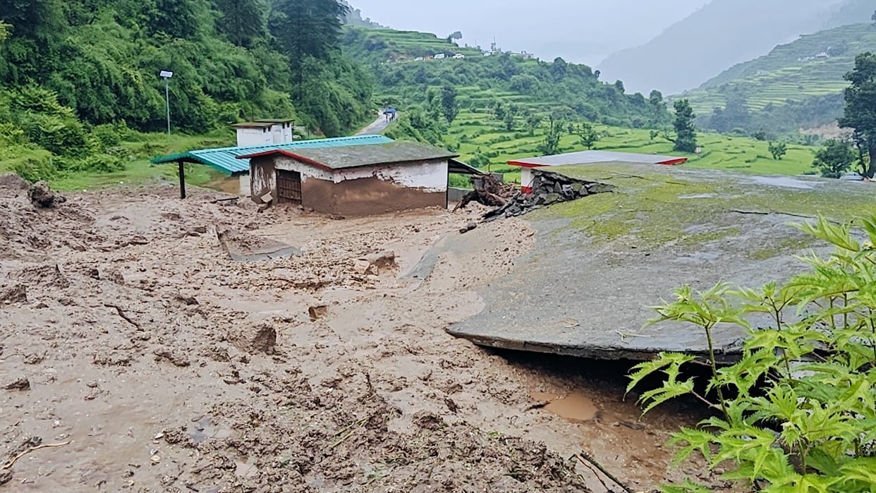 Heavy rains in Uttarakhand cause landslides and power supply cuts at some places