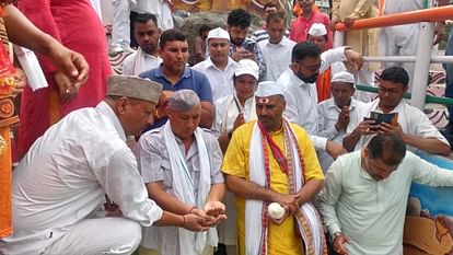 Congress Kedarnath Pratishtha Yatra left for Maletha on fourth day after offering prayers at Devprayag Sangam