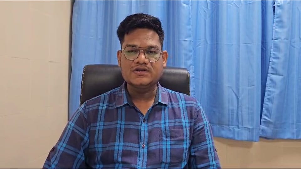 Sukma son becomes neurosurgeon of Mecaza saves six lives in Jagdalpur