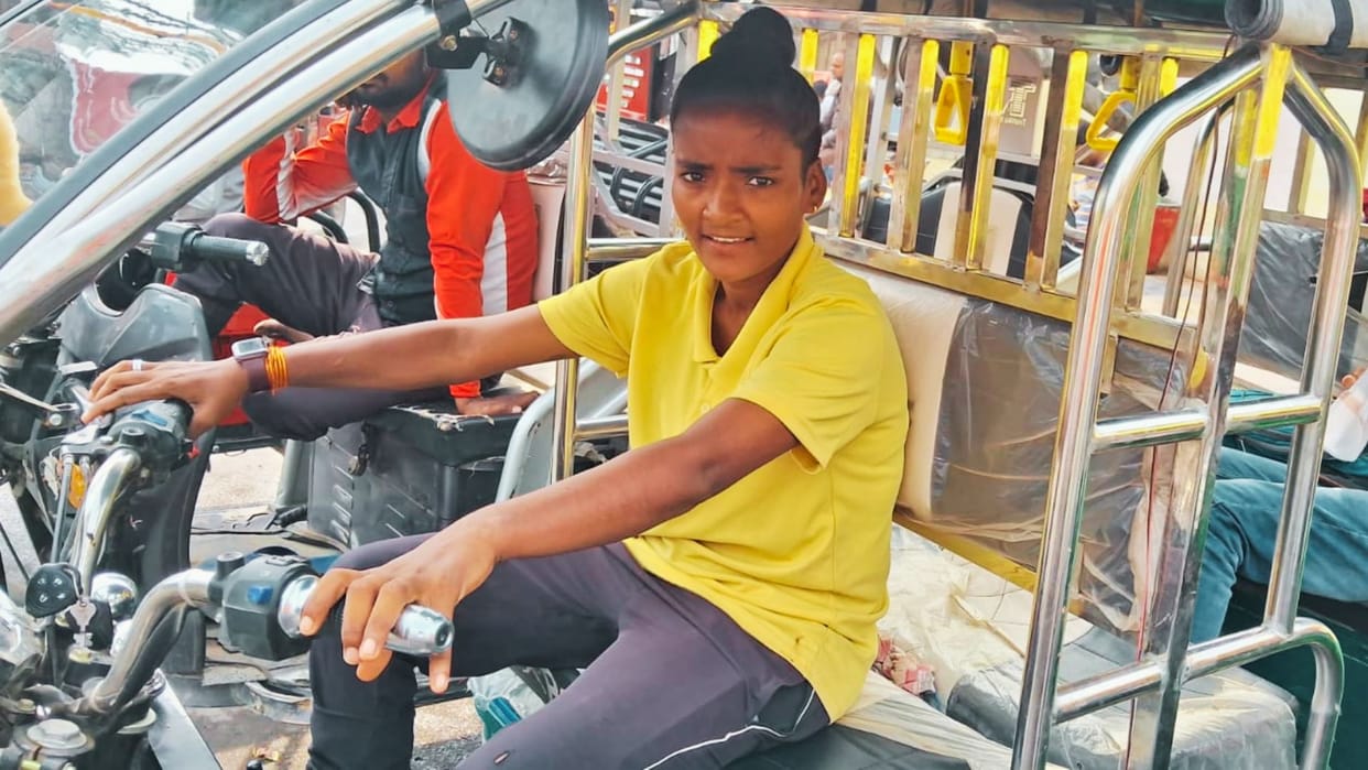 Story of football player Suman Patel who won 9 medals in 3 years and then drove Toto to buy kit