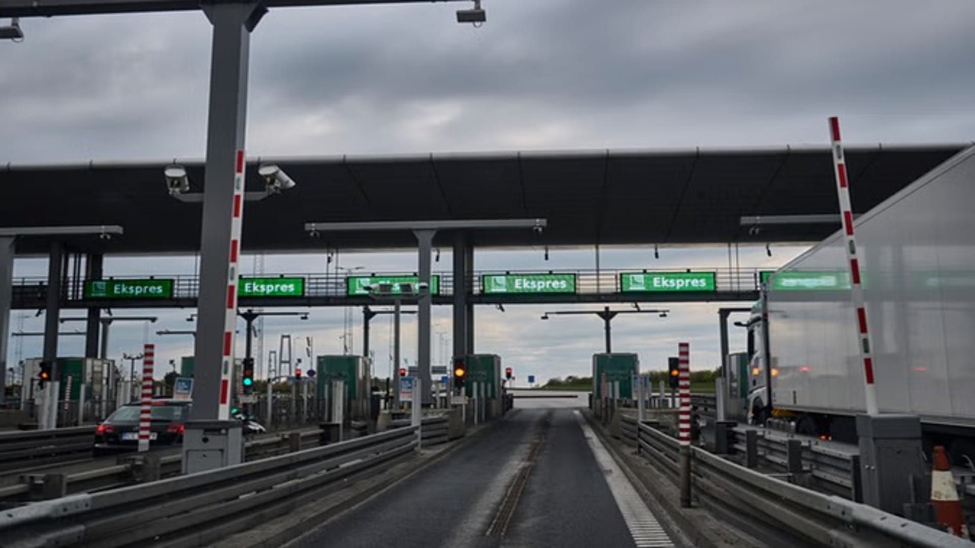 What Is Global Navigation Satellite Toll Tax System