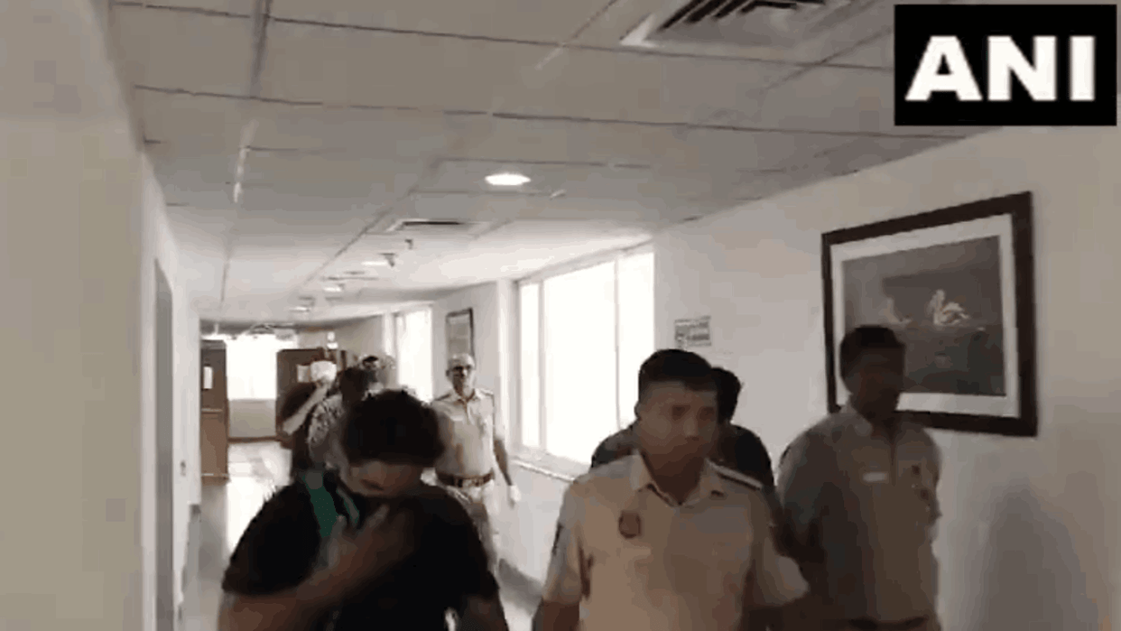 CBI produced 43 accused of fraud in Delhi-NCR in court