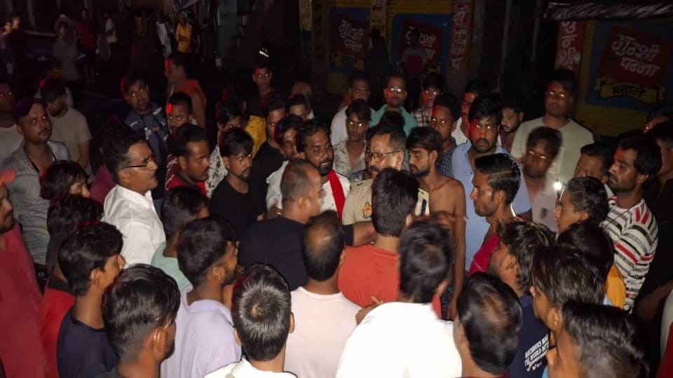 BJP leader son died on spot after being hit by canter in Firozabad
