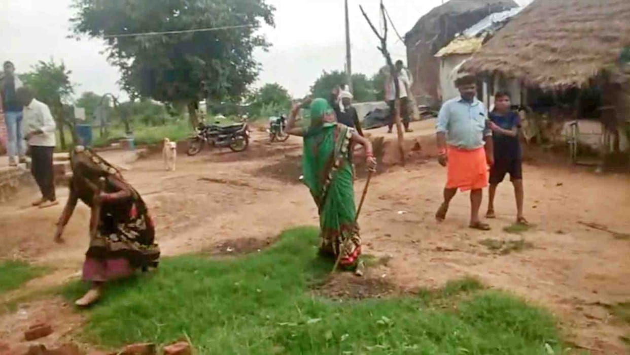 Bhind News: Revenue team which went to demarcate in Lahar of Bhind was attacked