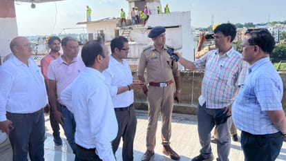 Administration hammer came down Hotel Banaras Kothi in varanasi owner condition worsened