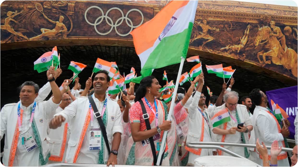 Paris Olympics Opening Ceremony 2024 Badminton Player PV Sindhu and Table Tennis Player Sharath Kamal Photos