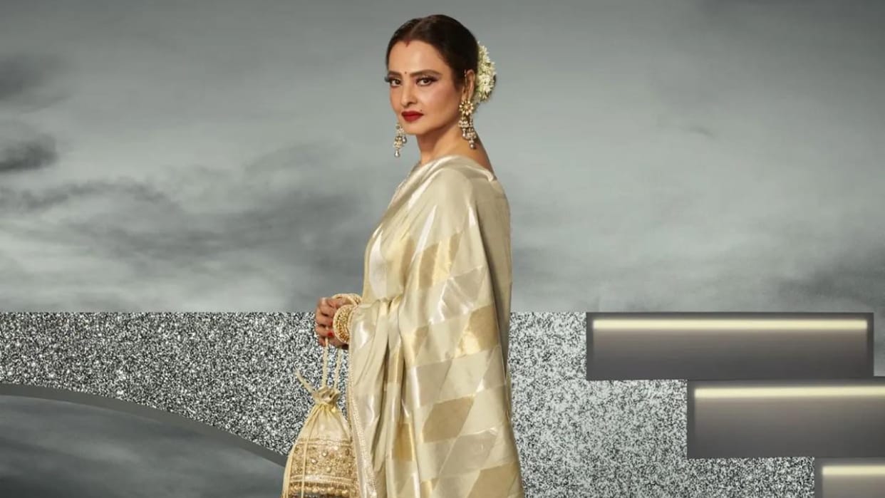 Know about total Net Worth of veteran actress Rekha and her luxury cars collection house and films