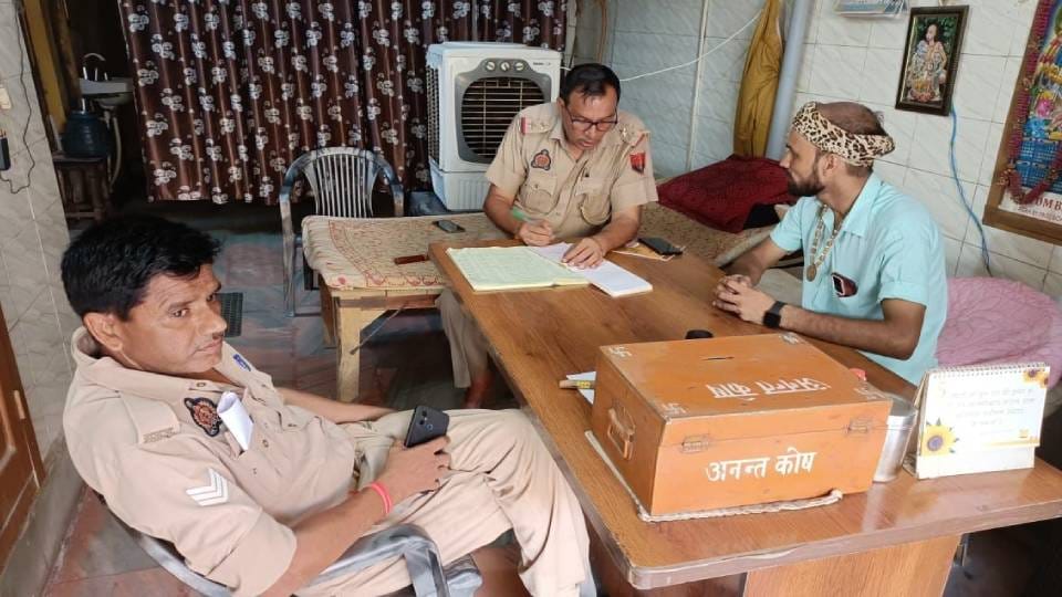 body of youth found hanging from fan in guest house room who come from Vidisha to visit Vrindavan