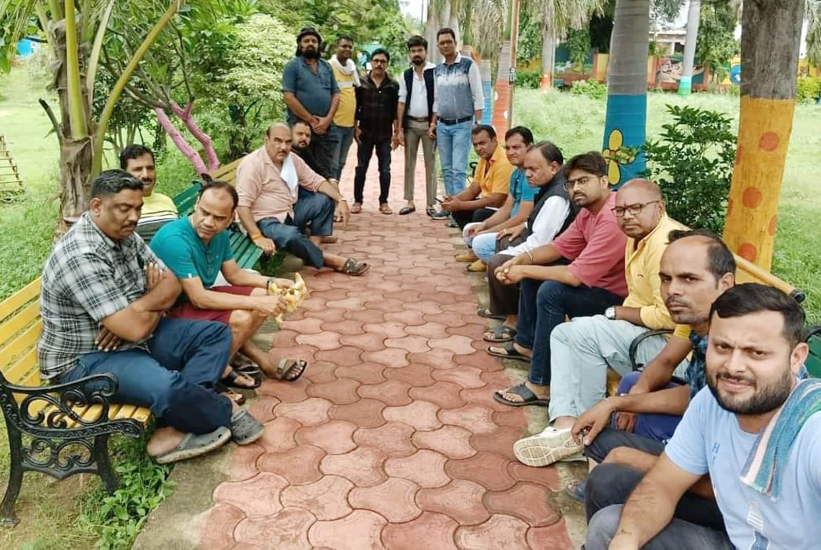 अनूपपुर में व्यापारियों ने बैठक कर विरोध करने का तरीका चुना