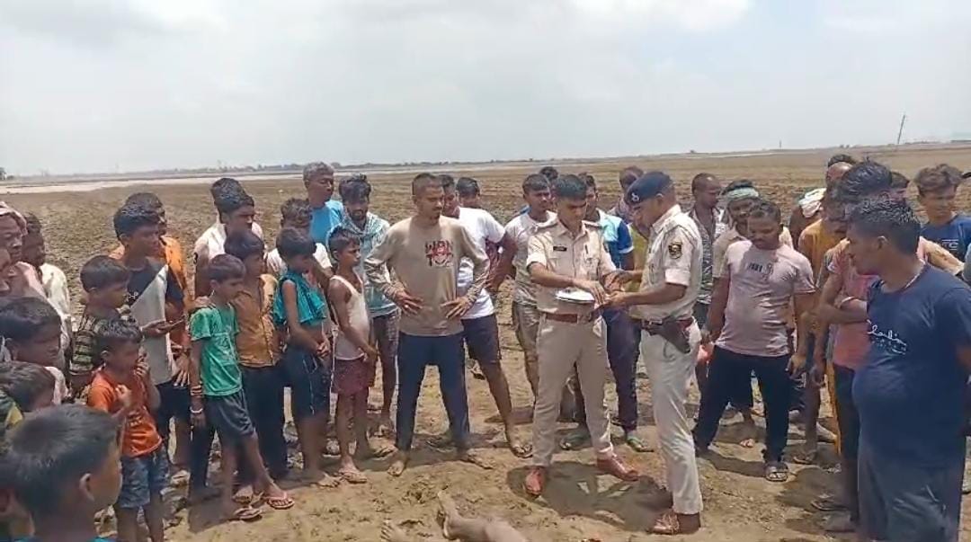 A person drowned while crossing the Soti river in munger