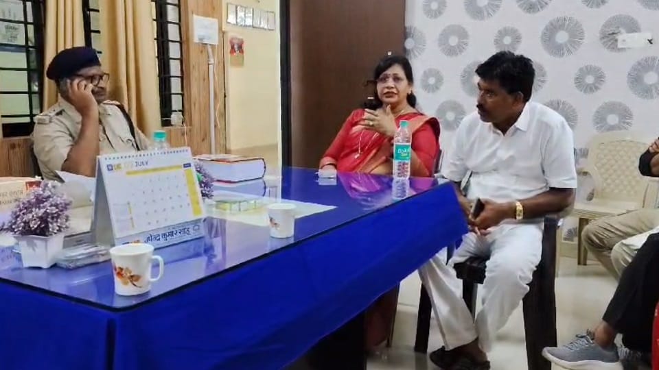 No complaint was lodged regarding molestation of a woman Congress MLA sat on dharna in SHO chamber in Balod