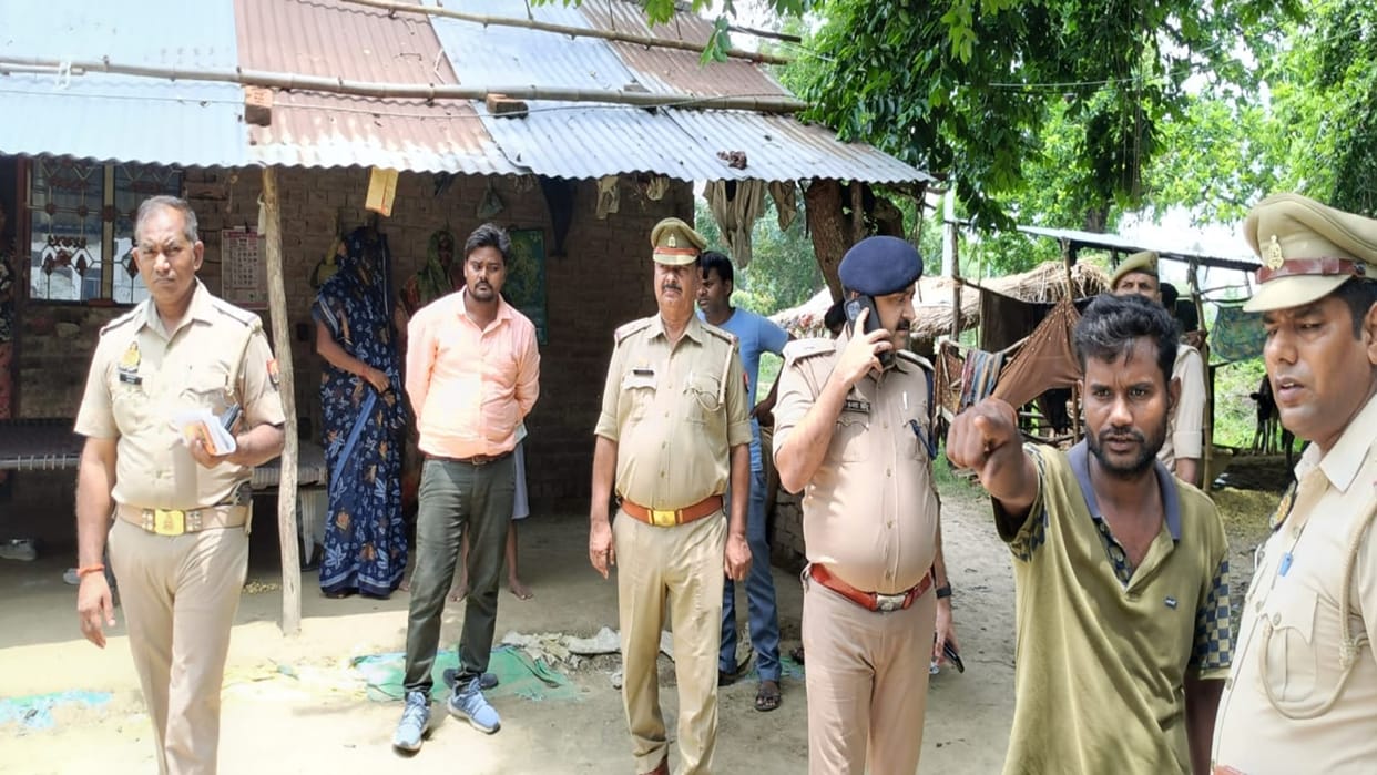 miscreants who came to inquire about the hidden money made a fatal attack on the sleeping old man