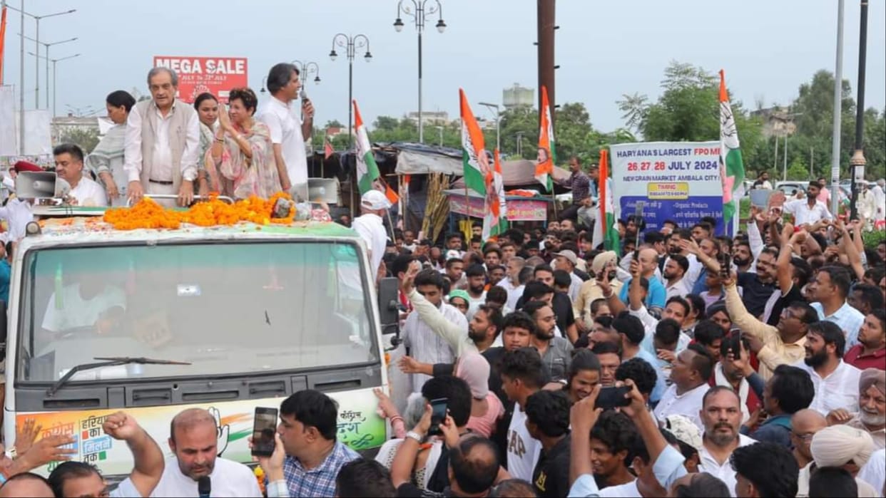 Birendra and Sailja blew the trumpet in the Jan Sandesh Yatra