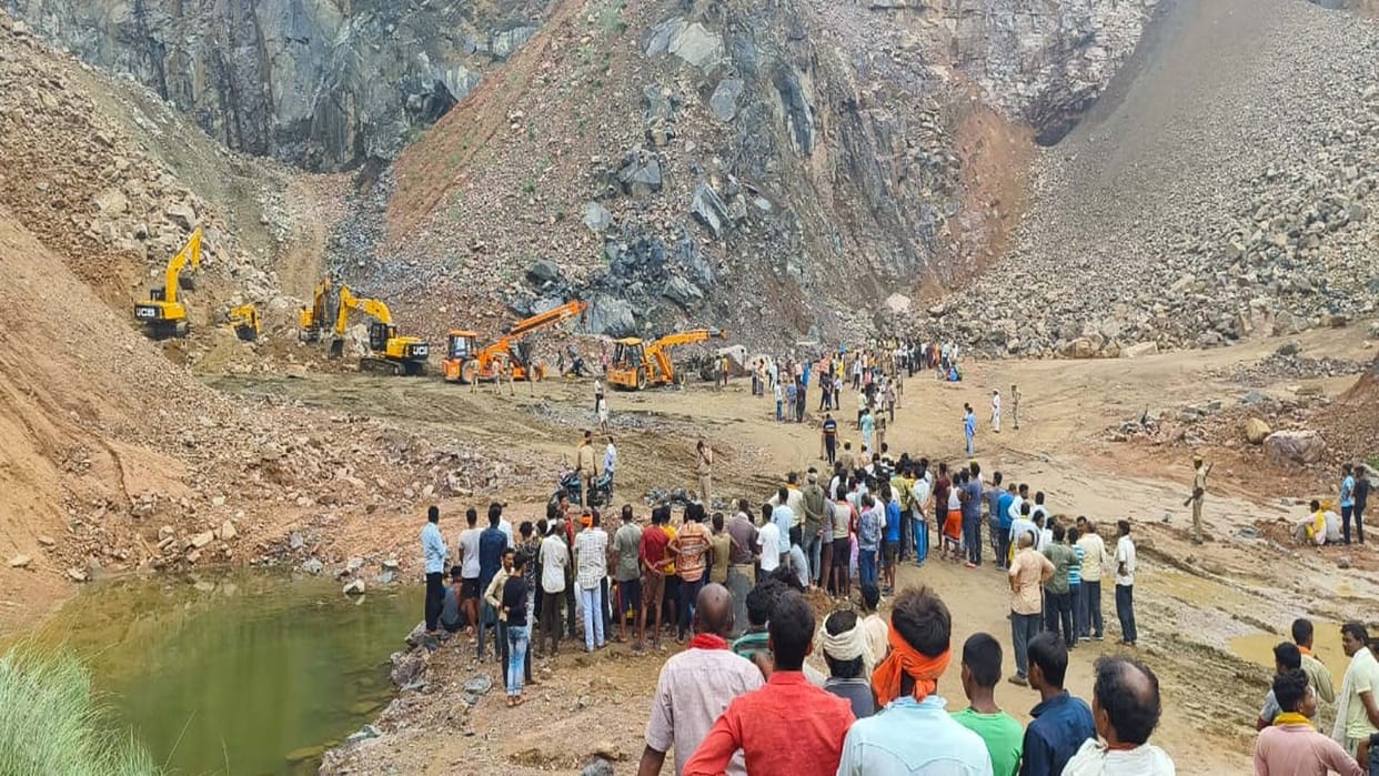 Chitrakoot: Operator dies due to mountain collapse during mining, FIR lodged against BJP leader