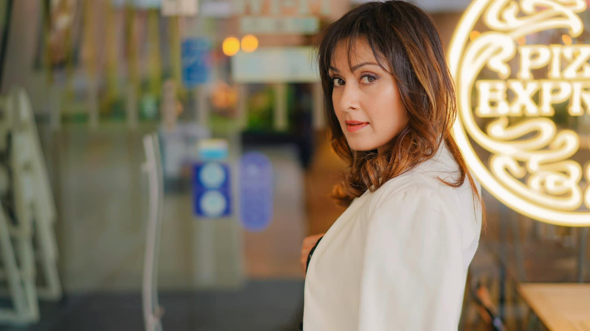 Manjari Fadnnis achieves rare fete of getting two of her films release same day UP Files Chalti Rahe Zindagi