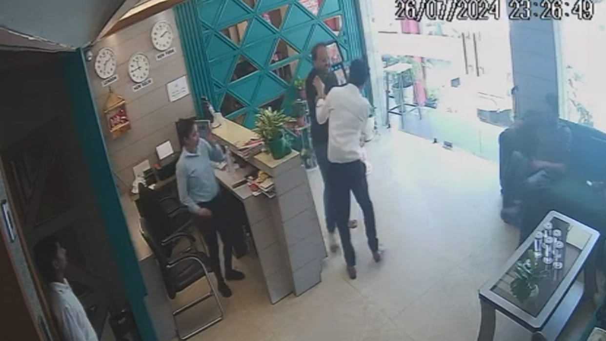 When hotel manager asked for rent, bully attacked, incident captured in CCTV