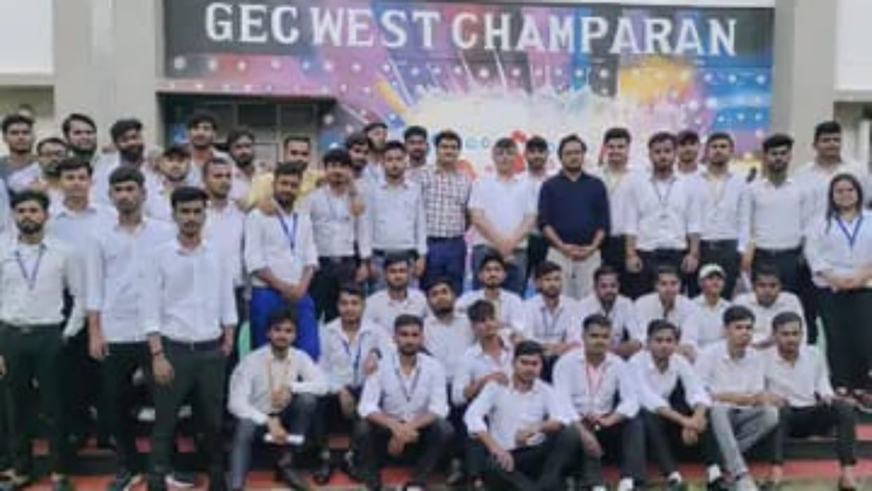 Bihar Education: 14 students of Engineering College Bettiah selected in prestigious company on better package