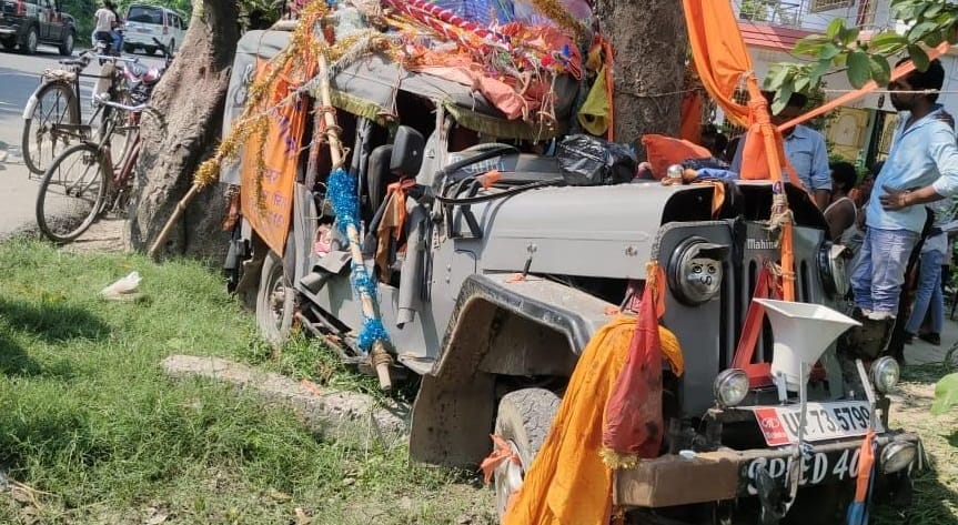 Bihar News : Road accident today in chhapra, sawan 2024 devotees kanwariya injured in accident news