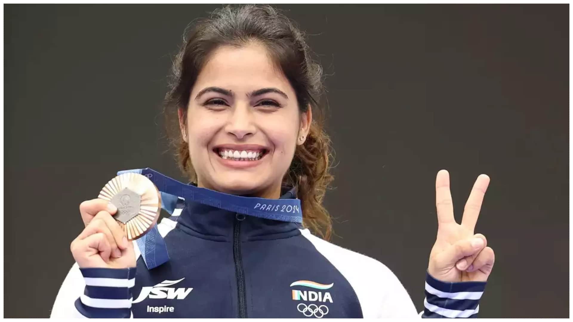Paris Olympics 2024 Double Bronze Medalist Manu Bhaker in India Welcome Photos Videos News in Hindi