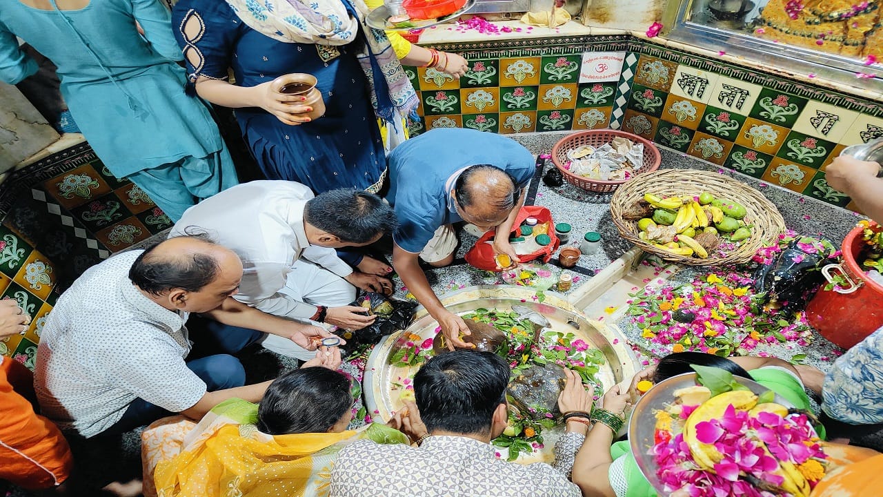 Sindhara Dooj 2024 Know Date Time Muhurat upay and importance of Sindhara Dauj