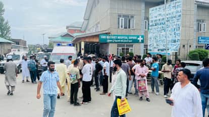 jammu kashmir : Mysterious Blast leaves four dead in Sopore