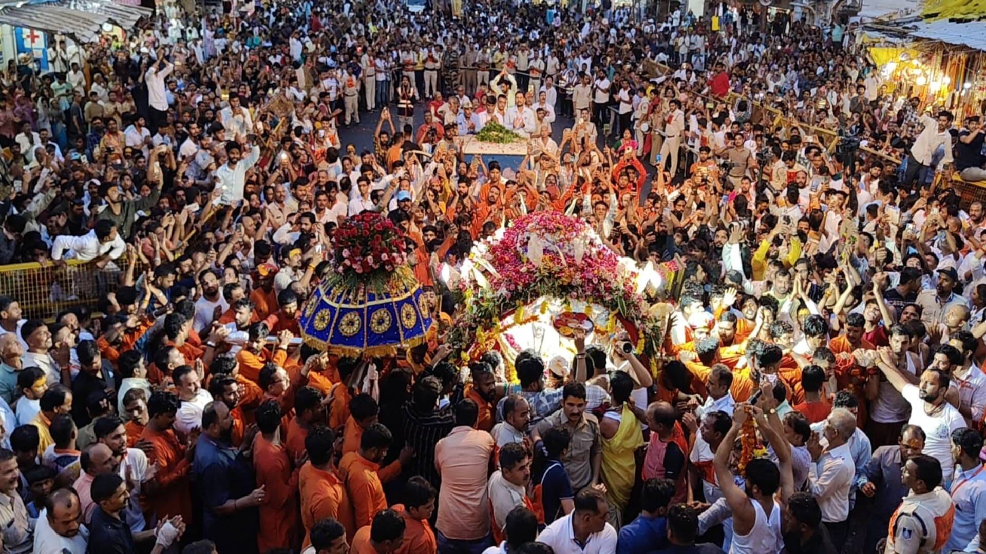 Sawan Somwar Baba Mahakal second ride Shiva city Ujjain filled with Shiva see pictures