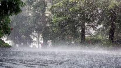 Rajasthan Weather Update: डूंगरपुर, बांसवाड़ा, उदयपुर और सिरोही में ऑरेंज अलर्ट, जयपुर में हल्की बारिश Rajasthan Weather Update: Orange alert in Dungarpur, Banswara, Udaipur and Sirohi, light rain in Jaipur