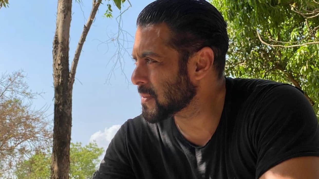 Salman Khan donated his bone marrow to save a little girl life click here to know about entire story