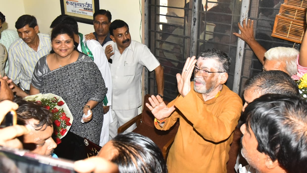 Never angered anyone when I was MP now people of Bareilly should bless me says Santosh