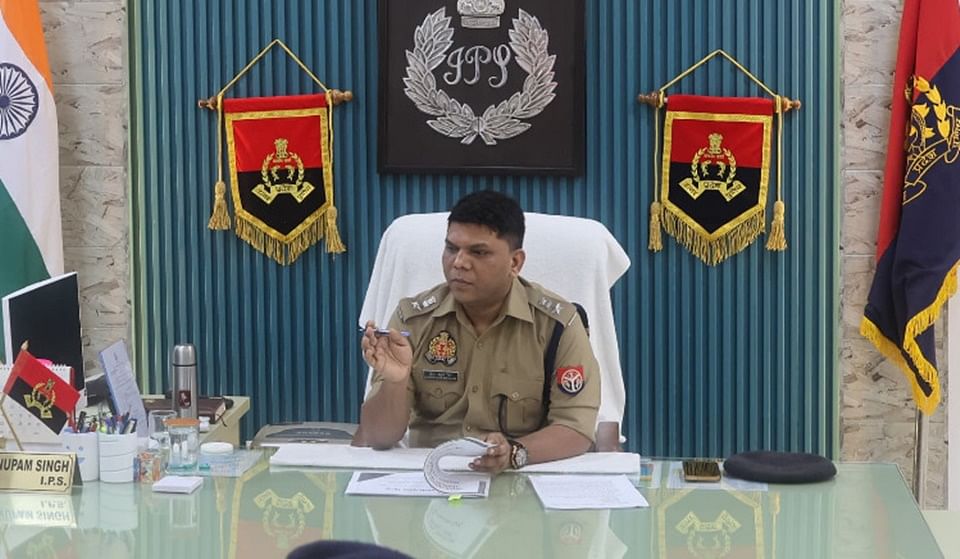 Amroha: Five policemen including SSI and outpost incharge suspended, suspicious activities found