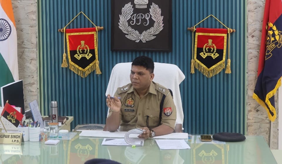 Amroha: Eight policemen including two inspectors suspended, 126 jurisdictions changed