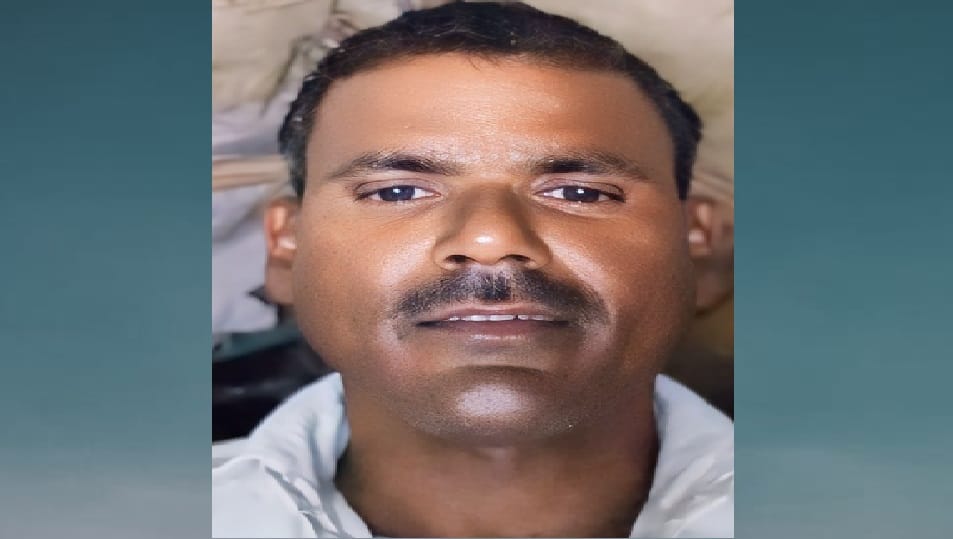 Amroha: Younger brother murdered in a dispute over a boundary wall, body found on a scaffold