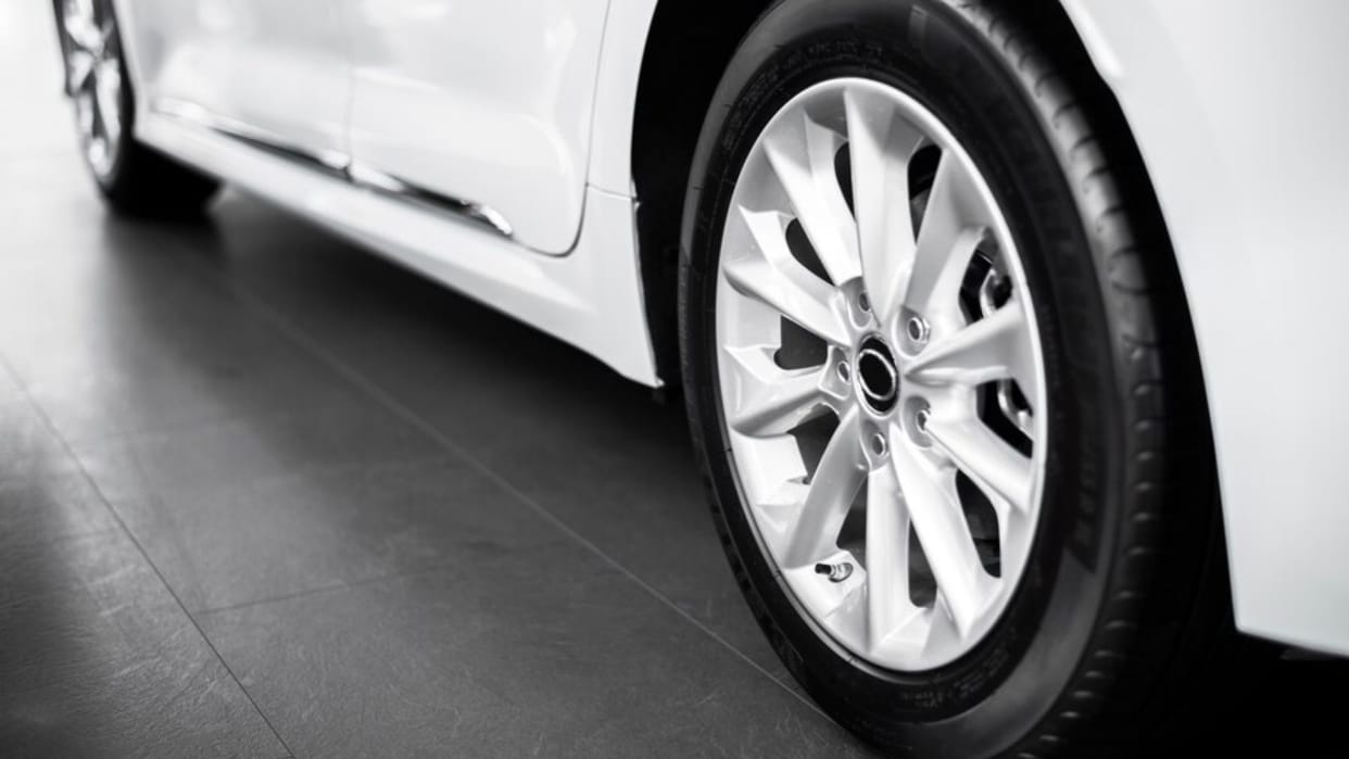 what is the difference between alloy and steel wheels know detail