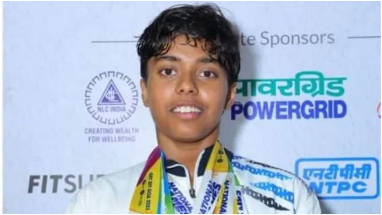 Dhinidhi Desinghu Represents India as youngest swimmer at the Paris Olympics 2024