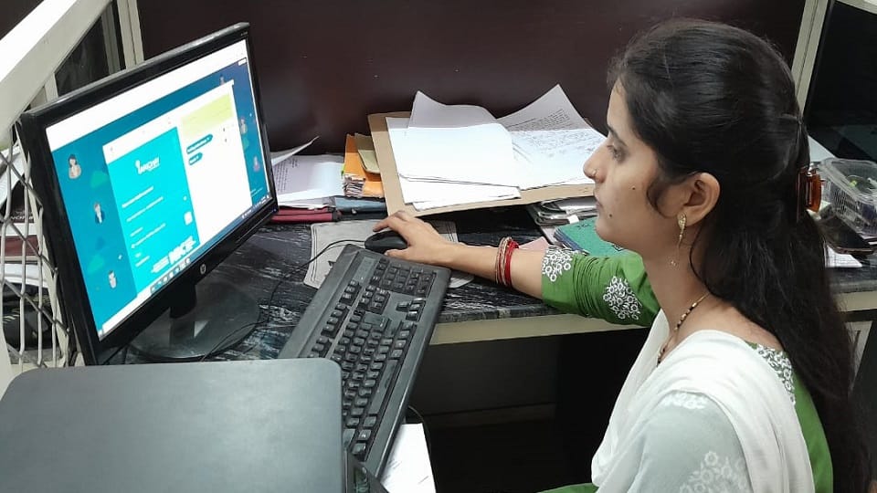 E-office system implemented in Aligarh Collectorate