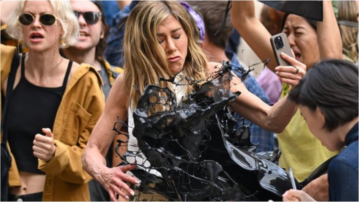 Friends Star Jennifer Aniston gets oil thrown at her during Shooting of The Morning Show Series Deets Inside