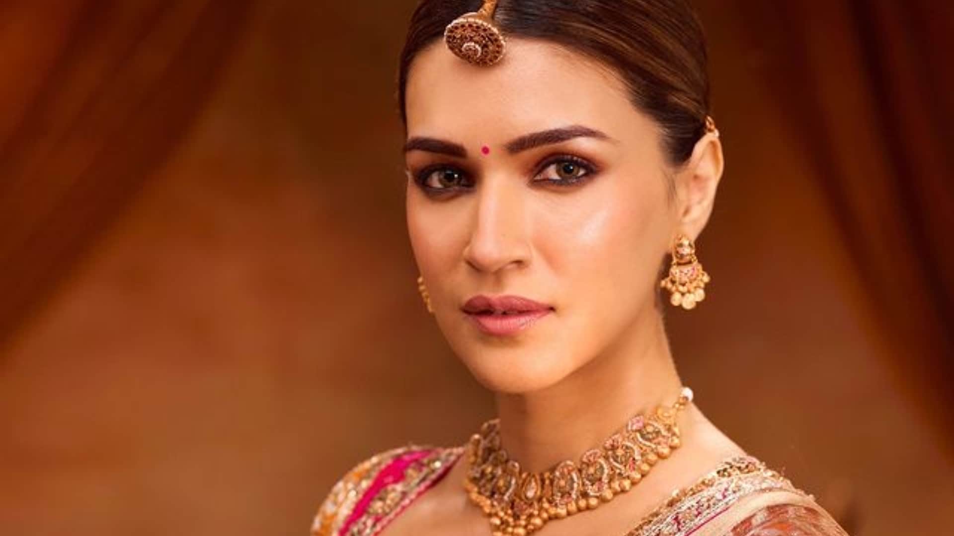 Kriti Sanon mother Geeta sanon old post is getting viral amid a video allegedly showing her smoking in Greece