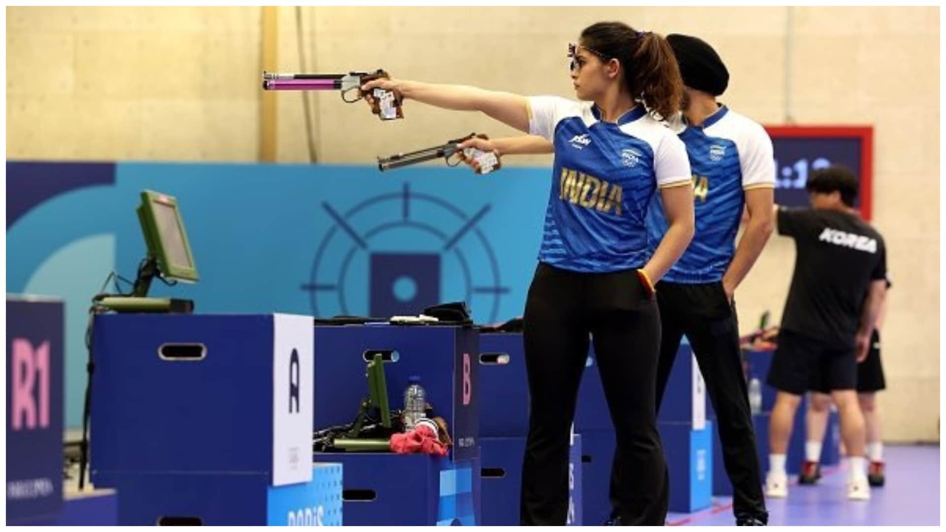 Manu Bhaker Made Fake Profile To Defend PV Sindhu, Star Indian Shuttler Responds Paris Olympics