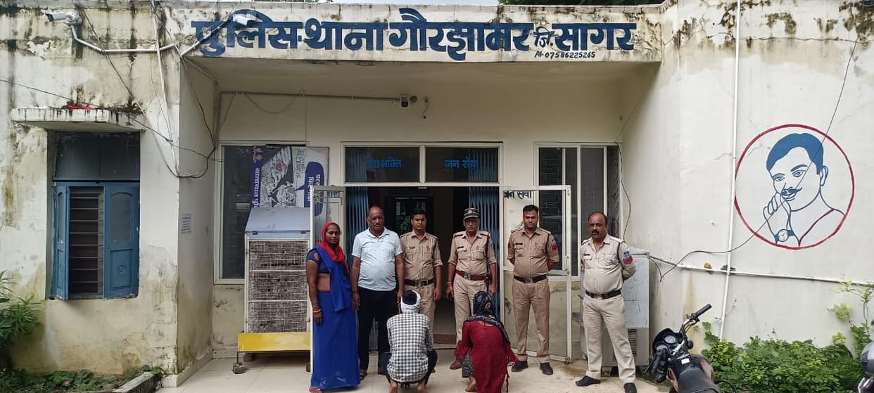 Accused arrested in case of robbery of head constable's wife