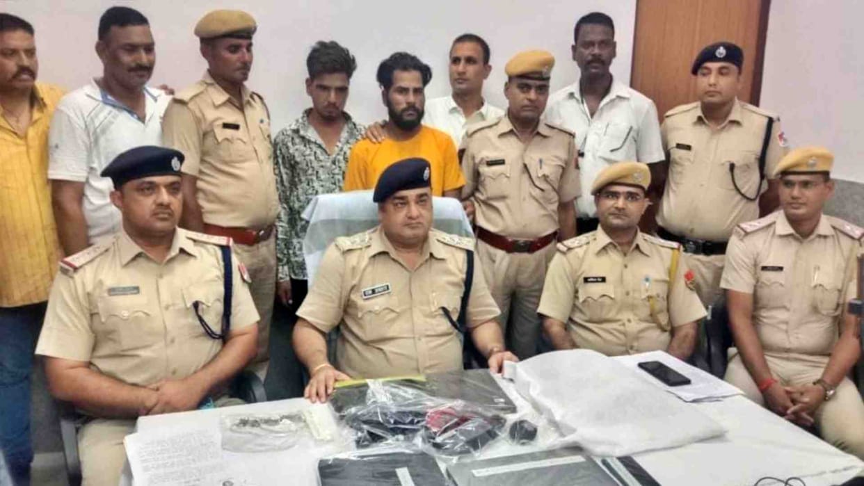 Ajmer News: Two arrested for stealing belongings of passengers sleeping in AC coach of train