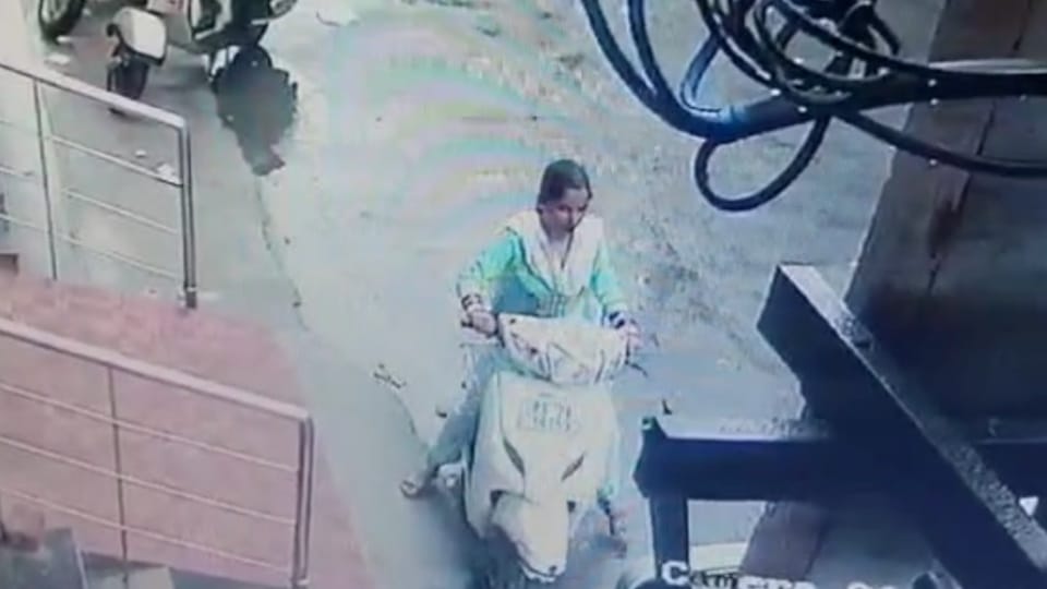 Scooty theft in Moga